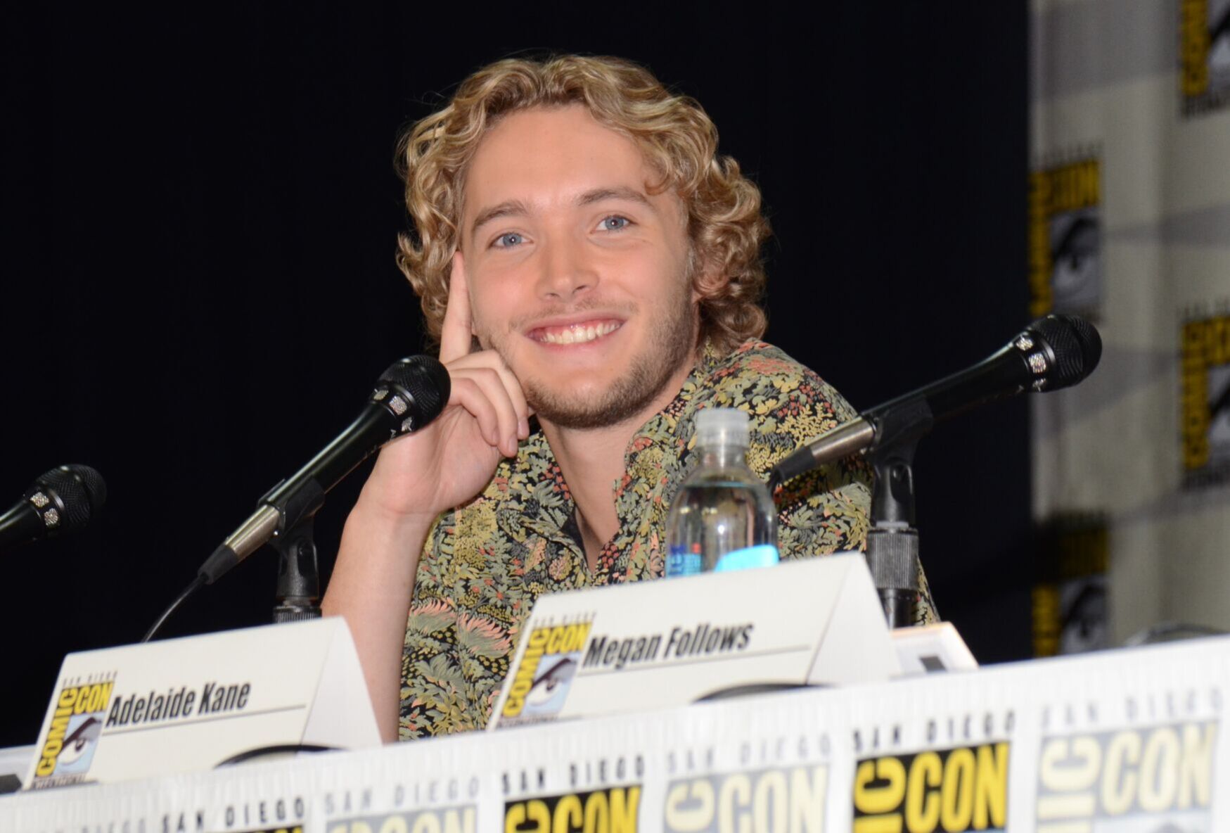 Toby Regbo